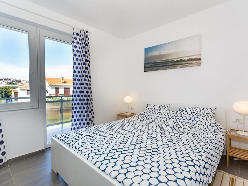 Apartments With A Parking Space Krk - 22454 Krk Town